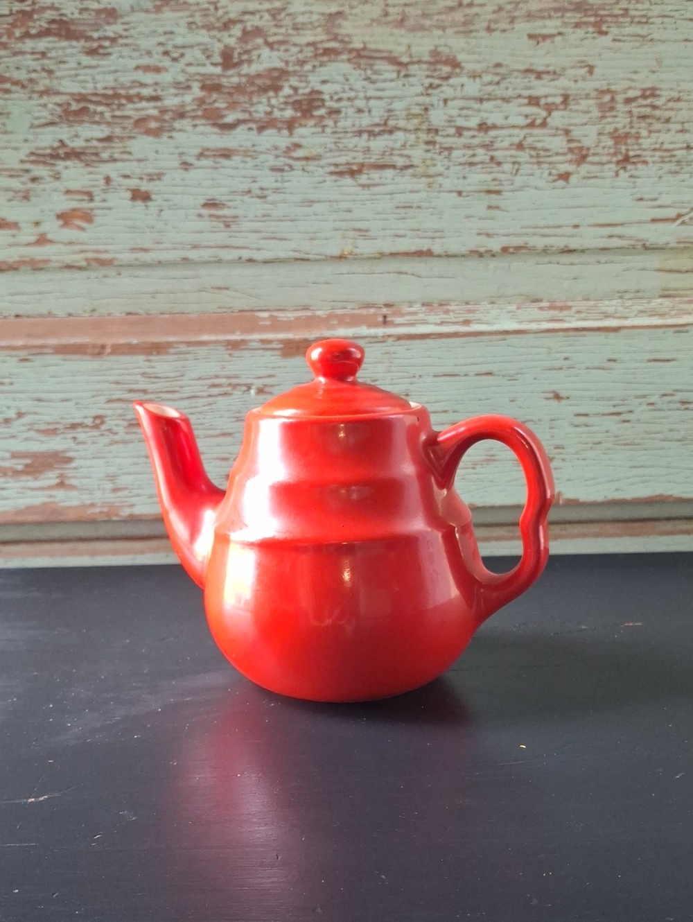 Vintage 1940's Red Ceramic Teapot with Lid - Classic Home Kitchen